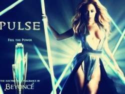 Beyonce盛大推出最新个人香水Pulse