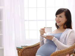 怀孕到底能不能化妆？会影响宝宝的发育吗？